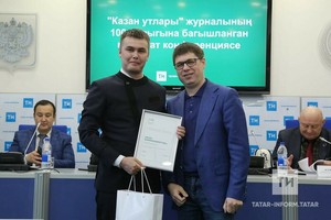 Айгиз Баймөхәмәтовка рәхмәт хаты һәм иҫтәлекле бүләк тапшырылды