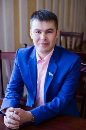 Уфимский театр «Нур» ставит комедию Айгиза Баймухаметова «Жена в кредит»