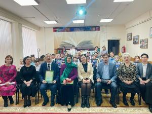 Балалар журналистар менән осрашты